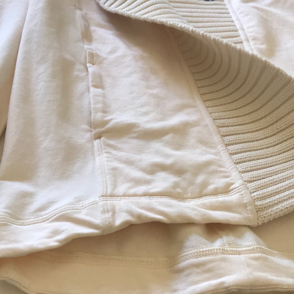 Lululemon jacket! - Picture 3 of 6